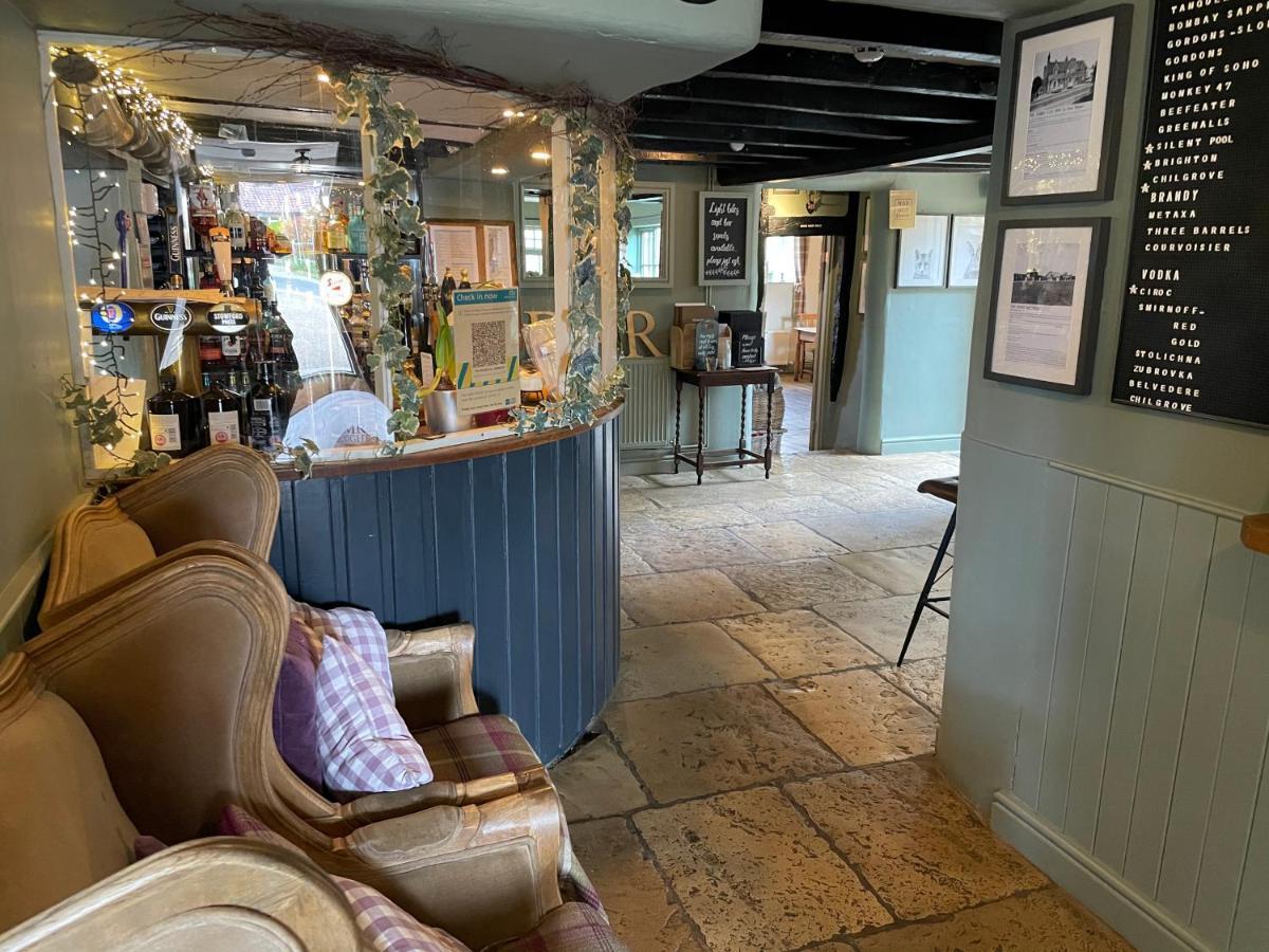 The Windmill Inn Horsham Bagian luar foto