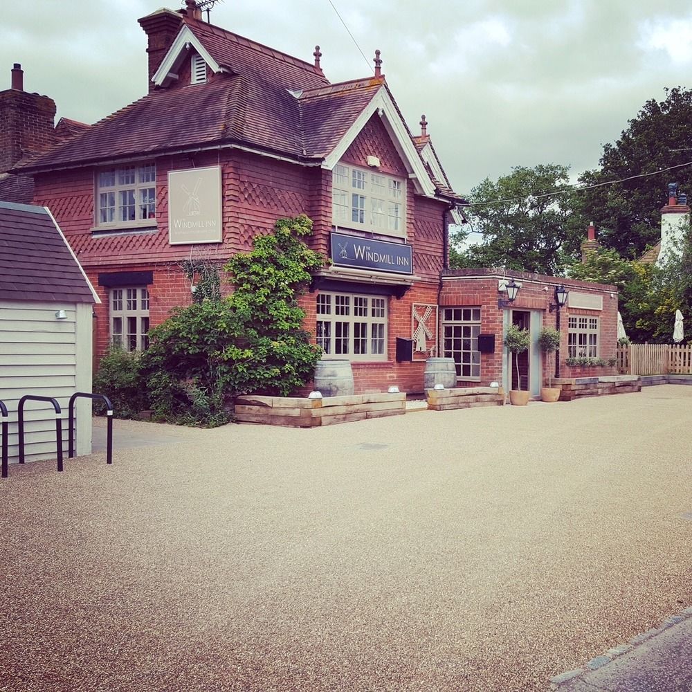 The Windmill Inn Horsham Bagian luar foto